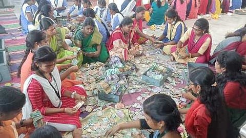 பழனி மலைக்கோயில் உண்டியல் திறப்பு முதல் நாள் வருவாய் ரூ.2.50 கோடி