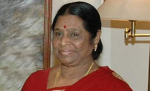 ராஜாத்தி அம்மாள் சிகிச்சைக்காக ஜெர்மனி பயணம்