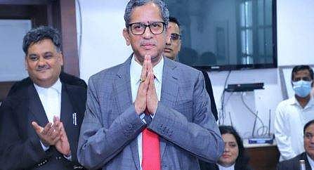 உச்சநீதிமன்ற தலைமை நீதிபதி என்.வி.ரமணா