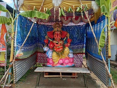 ஆலங்குடி கடைவீதியில் எழுந்தருளிய விஸ்வரூப விநாயகர்.