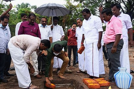 வேளாண்மை விரிவாக்க மையக் கட்டட கட்டுமானப் பணி தொடக்கம்