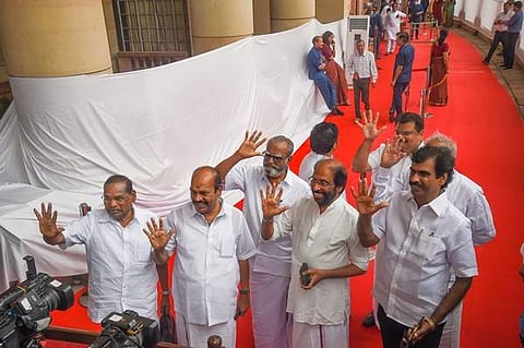 குடியரசு துணைத் தலைவர் தேர்தலில் வாக்களித்த திமுக எம்.பி.க்கள்