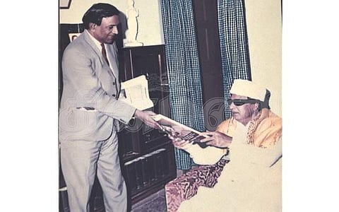 எம்.ஜி.ஆர். உடன் மாயத் தேவர்