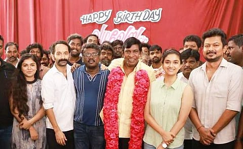 வடிவேலுவின் பிறந்த நாளை கொண்டாடிய உதயநிதியின் 'மாமனிதன்' படக்குழு - புகைப்படங்கள்