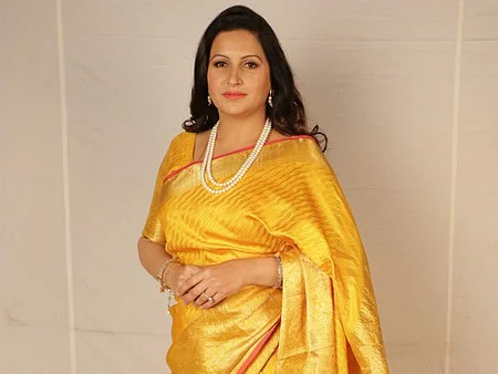 சோனாலி போகாட் மரணத்தில் அரசியல் பின்னணி? உறவினர்கள் சந்தேகம்