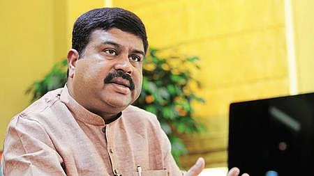 புதிய தேசிய கல்விக் கொள்கை வாழ்நாள் முழுவதும் பயனளிக்கும்: தர்மேந்திர பிரதான்