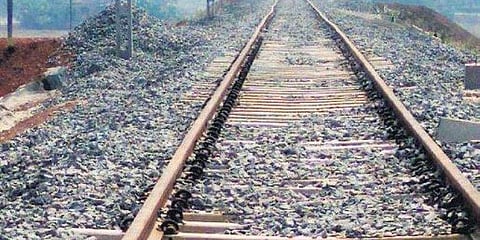 புதைக்கப்பட்ட மூதாட்டி உயிருடன் திரும்பியது எப்படி?
