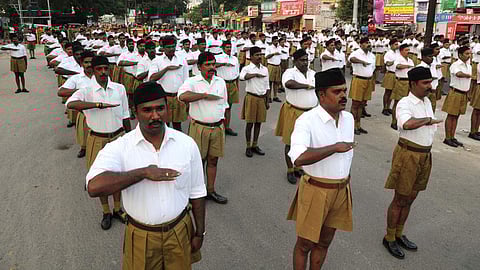 ஊர்வலத்திற்கு தடை: உயர்நீதிமன்றத்தில் ஆர்.எஸ்.எஸ். மனு; நாளை விசாரணை