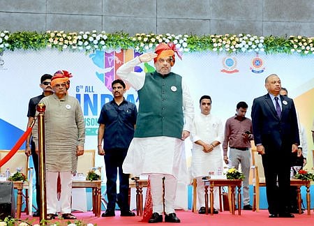 குஜராத்,அகமதாபாதில் ஞாயிற்றுக்கிழமை தொடங்கிய அனைத்து இந்திய சிறைச்சாலைகள் பணியின் 6-ஆவது மாநாட்டில் பங்கேற்ற மத்திய உள்துறை அமைச்சா் அமித் ஷா.