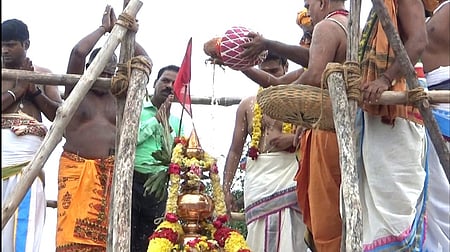 வாலீஸ்வரா் கோயில் மகா கும்பாபிஷேகம்