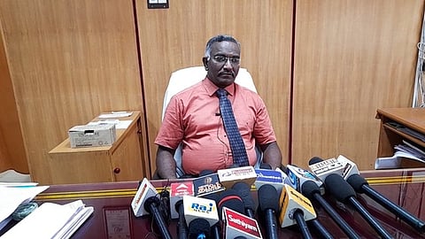 நீட் தோ்வுக்கு ஒரே மாதிரியான பாடத் திட்டம் தேவை