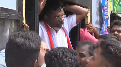 ஆளுநர் மாளிகையை முற்றுகையிட முயற்சி: தொல். திருமாவளவன் கைது!