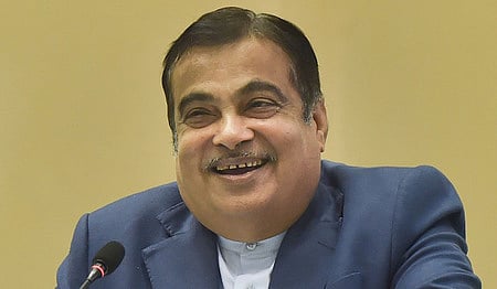 அசாமில் இரண்டு தேசிய நெடுஞ்சாலை திட்டங்களுக்கு அடிக்கல் நாட்டினார் கட்கரி