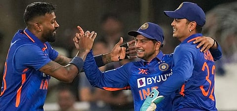 இது கிரிக்கெட் அல்ல: இந்திய அணியை விமர்சித்த கவாஸ்கர்