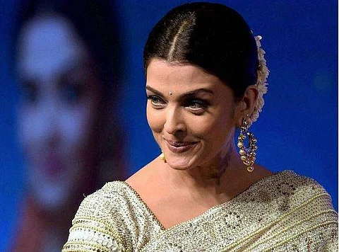 வரி செலுத்தாததால் ஐஸ்வர்யா ராய்க்கு நோட்டீஸ்!