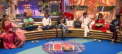 பிக் பாஸின் முதல் இறுதிப் போட்டியாளர் யார்? ‘டிக்கெட் டூ ஃபைனல்’ வாரம்