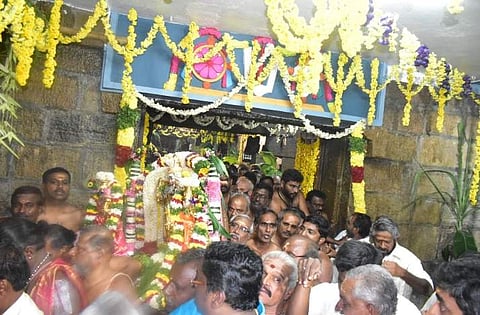 ஈரோடு கோட்டை கஸ்தூரி அரங்கநாதர் திருக்கோயிலில் சொர்க்கவாசல் திறப்பு