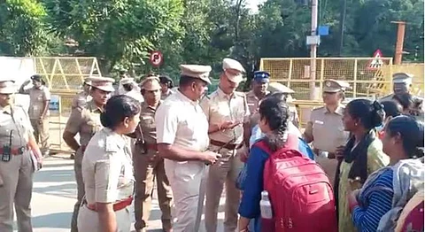 செவிலியர்களுக்கு போராட்டம் நடத்துவதற்கு அனுமதி மறுப்பு: காவல்துறையினர் விரட்டுவதாக புகார்
