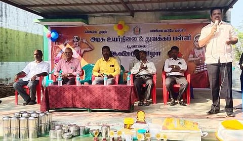 விழாவில் பேசிய பள்ளித் தலைமை ஆசிரியா் மா.கோ.தியாகராஜன்.