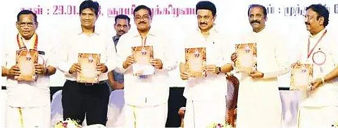 ஏழைகளுக்கு உகந்த வகையில் சிகிச்சைக் கட்டணம்: தனியாா் மருத்துவமனைகளுக்கு முதல்வா் வலியுறுத்தல்