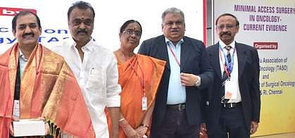 ரோபோடிக் அறுவை சிகிச்சை கட்டணம் குறைகிறது