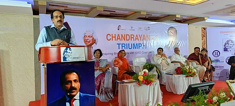 தகவல் தொழில்நுட்பத்தில் இந்தியா சிறந்து விளங்குகிறது : இஸ்ரோ தலைவர் எஸ்.சோம்நாத்