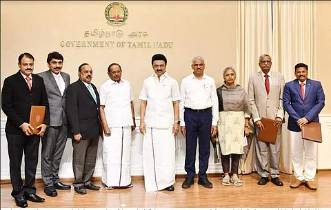 அரசு வழக்குரைஞர்களின் கட்டண விகிதத்தை 2 மடங்காக உயர்த்தி: முதல்வர் அரசாணை