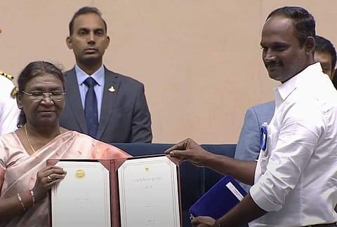 தேசிய விருது விழா: விருதைப் பெற்றார் மணிகண்டன்!