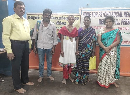 குடும்பத்தினரிடம் ஒப்படைக்கபட்ட சின்னம் லக்ஷ்மி பாா்வதி.