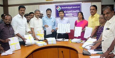 வரைவு வாக்காளா் பட்டியல் வெளியீடு: மாவட்டத்தில் 30.49 லட்சம் வாக்காளா்கள்