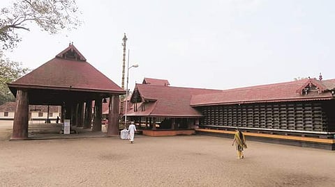 துயர் துடைக்கும் துறவூர் நரசிம்மர்!