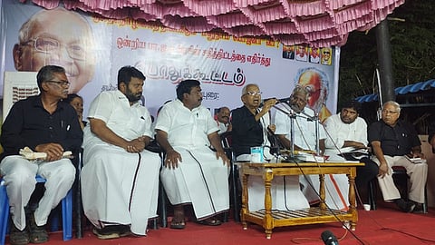 மகளிா் இடஒதுக்கீடு விவகாரத்தில் மத்திய அரசு ஏமாற்றி வருகிறது: கி.வீரமணி