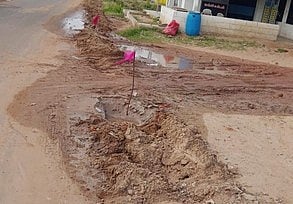 வேதாரண்யம் பகுதியில் கொள்ளிடம் குடிநீா் தட்டுப்பாடு