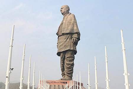 இந்தியாவை இணைத்த இரும்பு மனிதா்