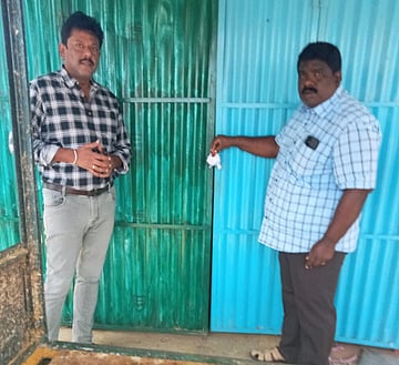 வெள்ளக்கோவிலில் இறைச்சிக் கடைக்கு சீல்