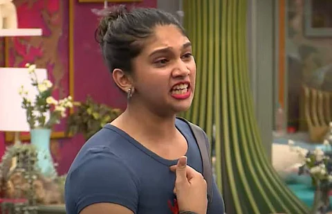 படிப்புதான் வாழ்க்கையா? சக போட்டியாளரிடம் சீறிய ஜோவிகா!