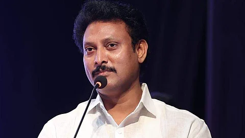 anbil mahesh