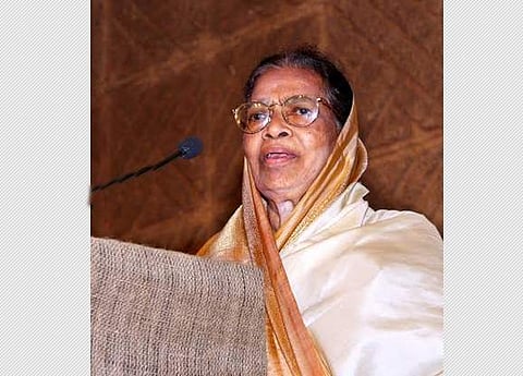 ஃபாத்திமா பீவி காலமானார்