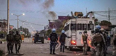 மணிப்பூர் வன்முறை பற்றி புத்தகம் எழுதியவர் மீது வழக்கு!