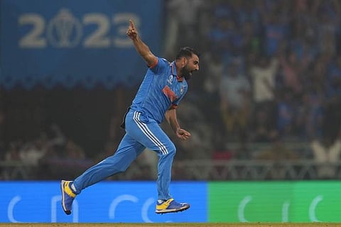 உலகக் கோப்பையில் அதிக விக்கெட்டுகள் வீழ்த்தி முகமது ஷமி சாதனை!