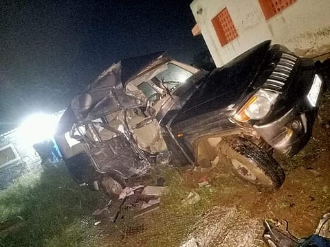 விபத்துக்குள்ளான போலிரோ கார்