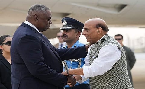 அமெரிக்க பாதுகாப்புத்துறை அமைச்சரை வரவேற்ற ராஜ்நாத் சிங்!