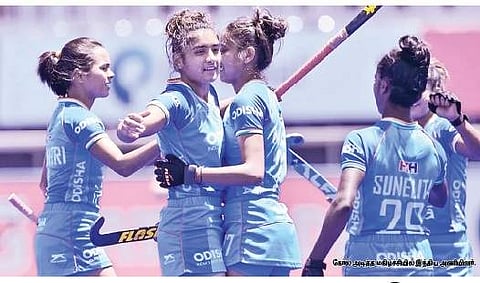 அபார வெற்றியுடன் தொடங்கியது இந்தியா