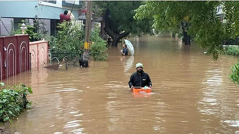 நிவாரணப் பணிகள்: கூடுதலாக நான்கு அமைச்சர்கள் நியமனம்