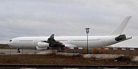 பிரான்ஸில் இந்தியர்களுடன் நிறுத்தப்பட்ட விமானம் புறப்பட அனுமதி