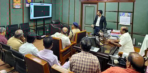 சாலைக் குறைபாடுகளை தெரிவிக்க புதிய செயலி: புதுவை அரசு திட்டம்