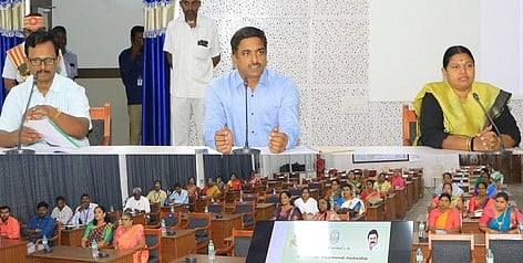 ‘வீட்டைப்போல் ஊராட்சியையும் தூய்மையாகப் பராமரிப்பது அவசியம்’