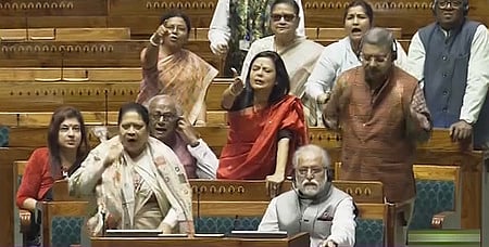 மேற்கு வங்கம் மீது மத்திய அரசு ‘பொருளாதாரத் தடை’மக்களவையில் திரிணமூல் காங்கிரஸ் குற்றச்சாட்டு: மத்திய அமைச்சா் பதிலடி