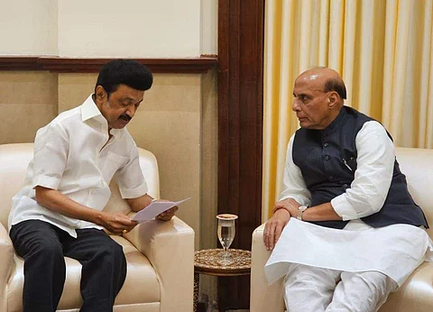 முதல்வர் மு.க.ஸ்டாலினுடன் ராஜ்நாத் சிங் சந்திப்பு.