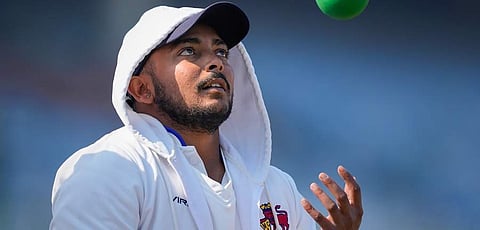 காதலர் தின புகைப்படத்தை வெளியிட்டாரா?: பிருத்வி ஷா மறுப்பு